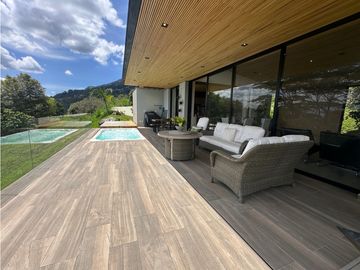 CASA EN VENTA EN EL POBLADO LOS BALSOS