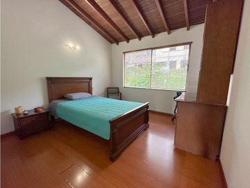 CASA EN VENTA EN ENVIGADO LOMA BENEDICTINOS
