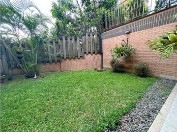 CASA EN VENTA EN ENVIGADO LOMA BENEDICTINOS