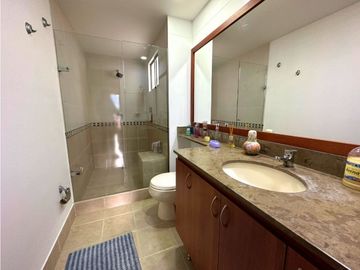 CASA EN VENTA EN ENVIGADO LOMA BENEDICTINOS