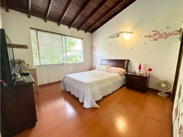 CASA EN VENTA EN ENVIGADO LOMA BENEDICTINOS
