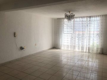 Casa en renta en Cumbres del Valle