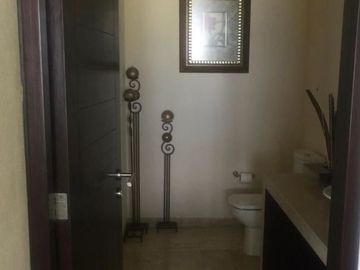CASA EN VILLA MAGNA INTERLOMAS. Renta o venta