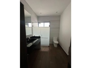 Casa en venta en Bosques de las Misiones en esquina Santiago