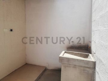 DE OPORTUNIDAD CASA POMASQUI