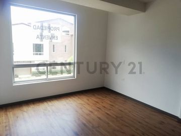 DE OPORTUNIDAD CASA POMASQUI