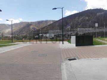 DE OPORTUNIDAD CASA POMASQUI