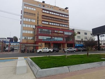 Locales Comerciales Venta AV. Victor Haya de la Torre - CHIMBOTE