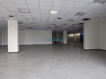 Locales Comerciales Venta AV. Victor Haya de la Torre - CHIMBOTE