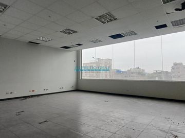 Locales Comerciales Venta AV. Victor Haya de la Torre - CHIMBOTE