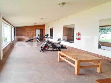 Casa en venta con terraza amplia, sector Armenia 1