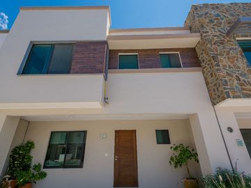 CASA EN VENTA NUEVA EN LA VISTA RESIDENCIAL