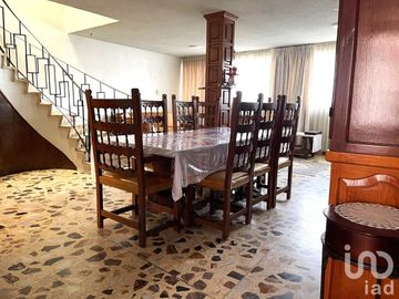 Casa en Venta en esquina.   Colonia Nueva Tenochtitlán, G.A.M., CDMX