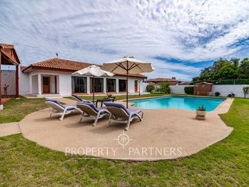 Casa de ensueño en Condominio Cerrado en El Rosario de Peñuelas