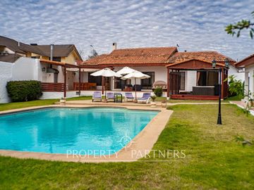 Casa de ensueño en Condominio Cerrado en El Rosario de Peñuelas