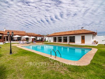 Casa de ensueño en Condominio Cerrado en El Rosario de Peñuelas