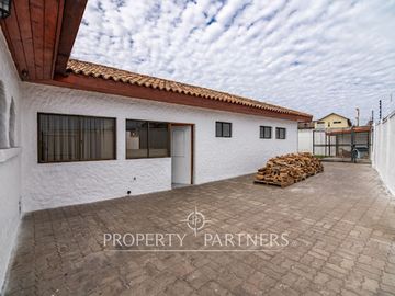 Casa de ensueño en Condominio Cerrado en El Rosario de Peñuelas
