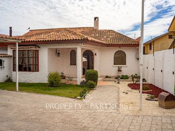 Casa de ensueño en Condominio Cerrado en El Rosario de Peñuelas