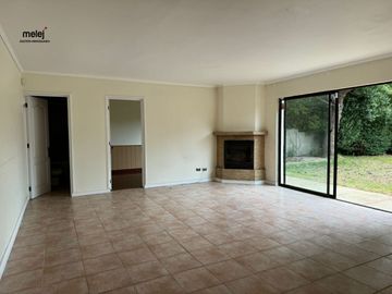 Amplia y Cómoda Casa en Bosques de Montemar, Concón