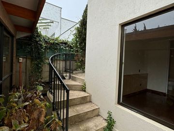Amplia y Cómoda Casa en Bosques de Montemar, Concón