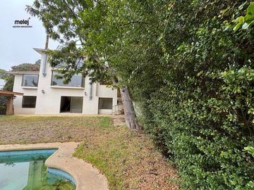 Amplia y Cómoda Casa en Bosques de Montemar, Concón