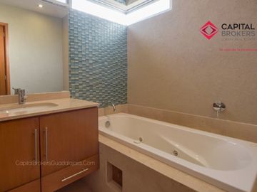 Departamento de Lujo en Venta en Torre Livorno Zapopan Lomas Altas