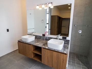 Casa  en Venta  Bosques Vallarta, Zapopan, Jal