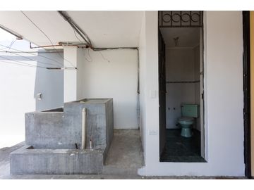Villaflora, Casa Comercial  y Local en Venta, 461.01m2