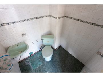 Villaflora, Casa Comercial  y Local en Venta, 461.01m2
