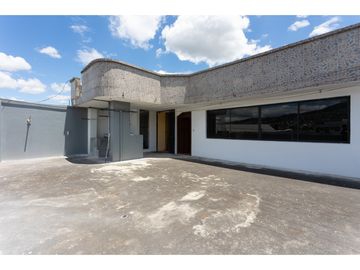 Villaflora, Casa Comercial  y Local en Venta, 461.01m2