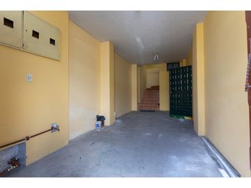Villaflora, Casa Comercial  y Local en Venta, 461.01m2