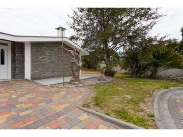 Guayllabamba, Proyecto Casa Club en Venta, 18 Suite, 43m2 c/u