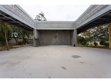 Guayllabamba, Inversión Casa Club en Venta, 18 Suite, 60m2