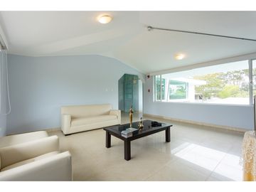 Guayllabamba, Inversión Casa Club en Venta, 18 Suite, 60m2