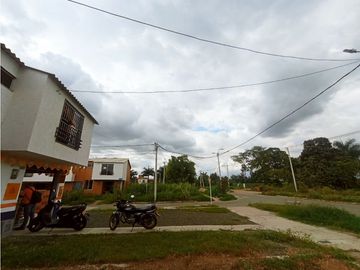 SE VENDE CASA EN PALMIRA EN EL BARRIO LA ITALIA