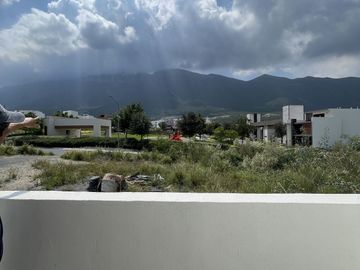 CASA EN VENTA EN SANTORAL II - GARCIA. NL