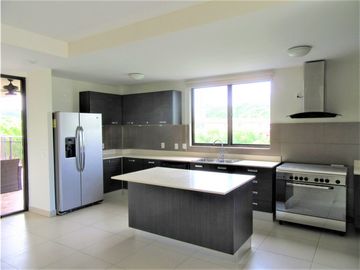 Vendo Apartamento en River Valley con vista a las montañas