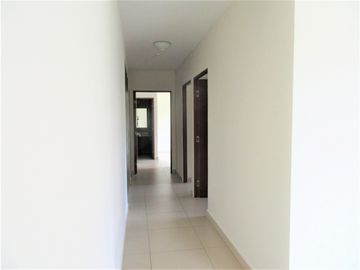Vendo Apartamento en River Valley con vista a las montañas