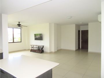 Vendo Apartamento en River Valley con vista a las montañas