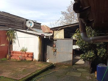 Arturo Prat/Avda Brasil - Casa - Venta
