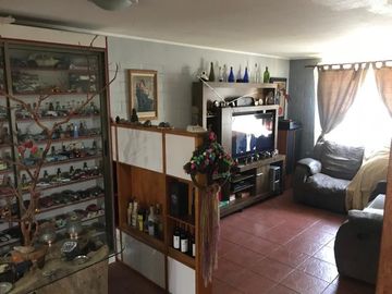 Lautaro/Calle Esdras - Casa - Venta