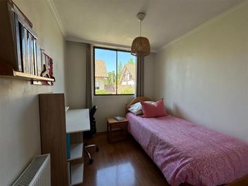 Casa en Venta en Amplia casa en el corazón de Vitacura. Alejandro Serani - La Llaveria. Colegio Sagrados Corazones de Manquehue