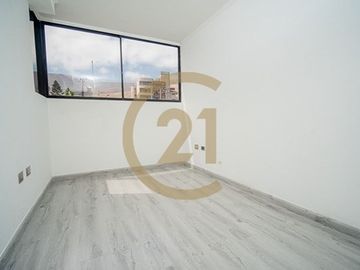 Departamento en Edificio Los Delfines