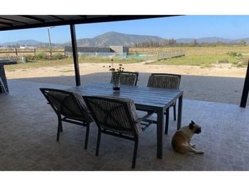 VENTA PARCELA CON CASA HACIENDA VIÑEDOS DE CASABLANCA