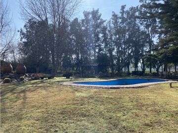VENTA PARCELA CON CASA  Y PARQUE - CALERA DE TANGO 15 HS