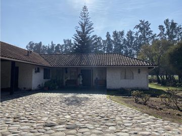 VENTA PARCELA CON CASA  Y PARQUE - CALERA DE TANGO 15 HS