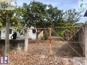 Se vende casa cerca de Las Varas
