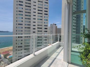 ESPLENDIDO PH FRENTE A PLAYA COSTA AZUL