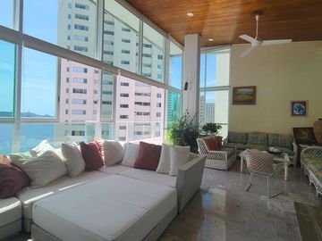 ESPLENDIDO PH FRENTE A PLAYA COSTA AZUL