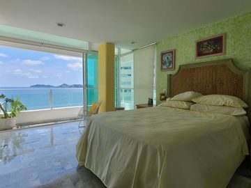 ESPLENDIDO PH FRENTE A PLAYA COSTA AZUL